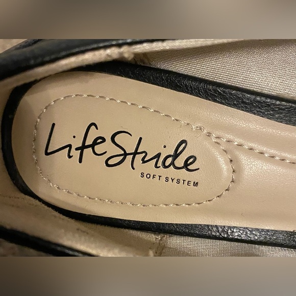 LifeStride Demure Women’s Black Slip On Loafers, 7W - Picture 5 of 6